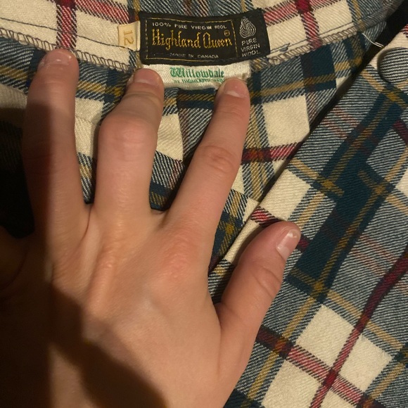 🫒 Vintage Plaid Kilt 🫒 - Picture 4 of 7